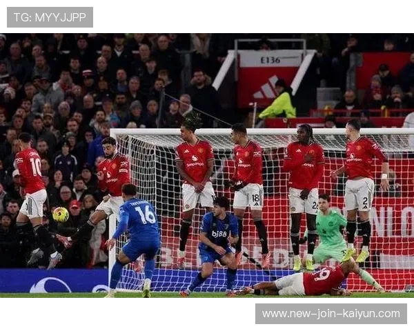 曼联B费助攻，红魔4-1击败狼队