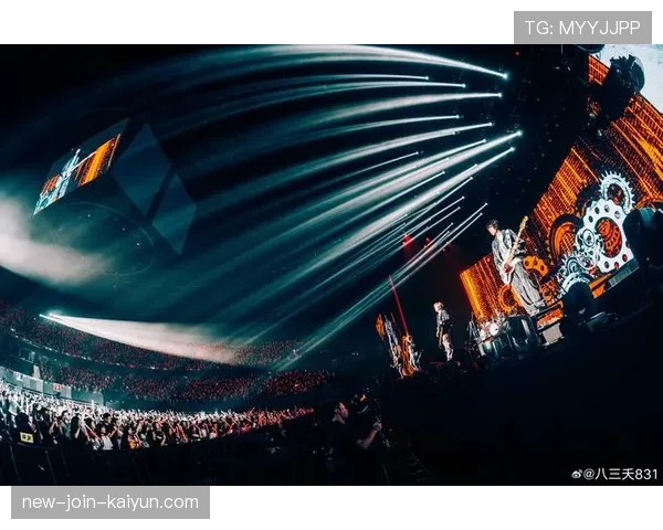 世界花式单板夜间巡回表演：城市品牌合作提升影响力